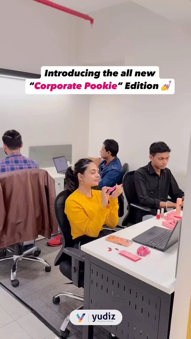 Because every workplace has one.
Share it with the corporate pookie in your office. 🎀😜
.
.
#corporate #office #corporatelife #officereels #trending #trendingreels #fypage #relatable #corporatehumour #relatablevideos #foryoupage #comedy #colleague #explorepage #exploremore #reelitfeelit #trendingaudio #team #instareels #viralreels #trendingnow #instareels